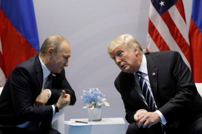 Трамп ушел с торжественного приема во время саммита во Вьетнаме, унизив Путина
