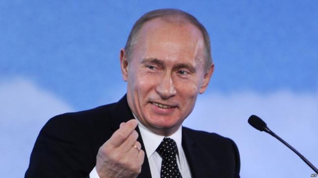 Путин готовит страну к железному занавесу, - российский политик