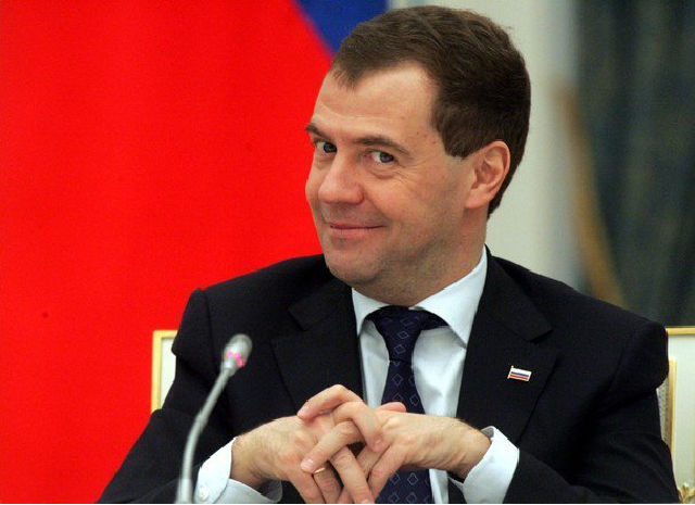 Ответ на санкции: Медведев дал рецепт