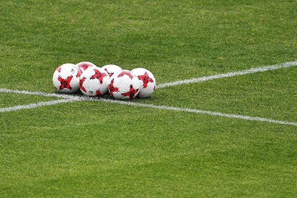 «Академия футбола» потерпела первое поражение и другие результаты 21-го тура юношеского первенства области